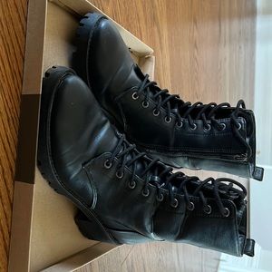 Lexi & Abbie Danny boots in black